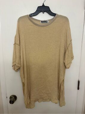 Bodil Lagenlook Top Size 2 Oversized Beige Short Sleeve Raw Edge Seam Rayon